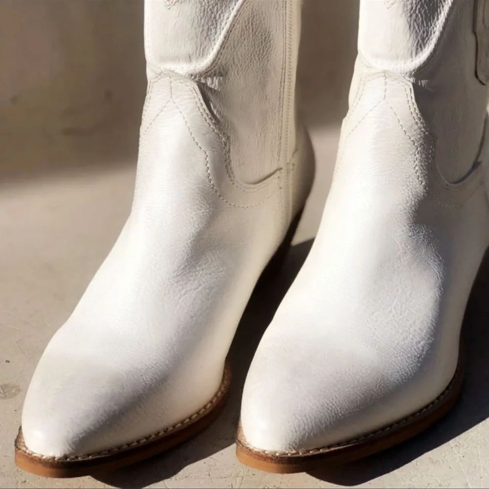White Faux Leather Ankle Booties Distressed Block Heel Womens Size 11 Boots - Picture 11 of 12